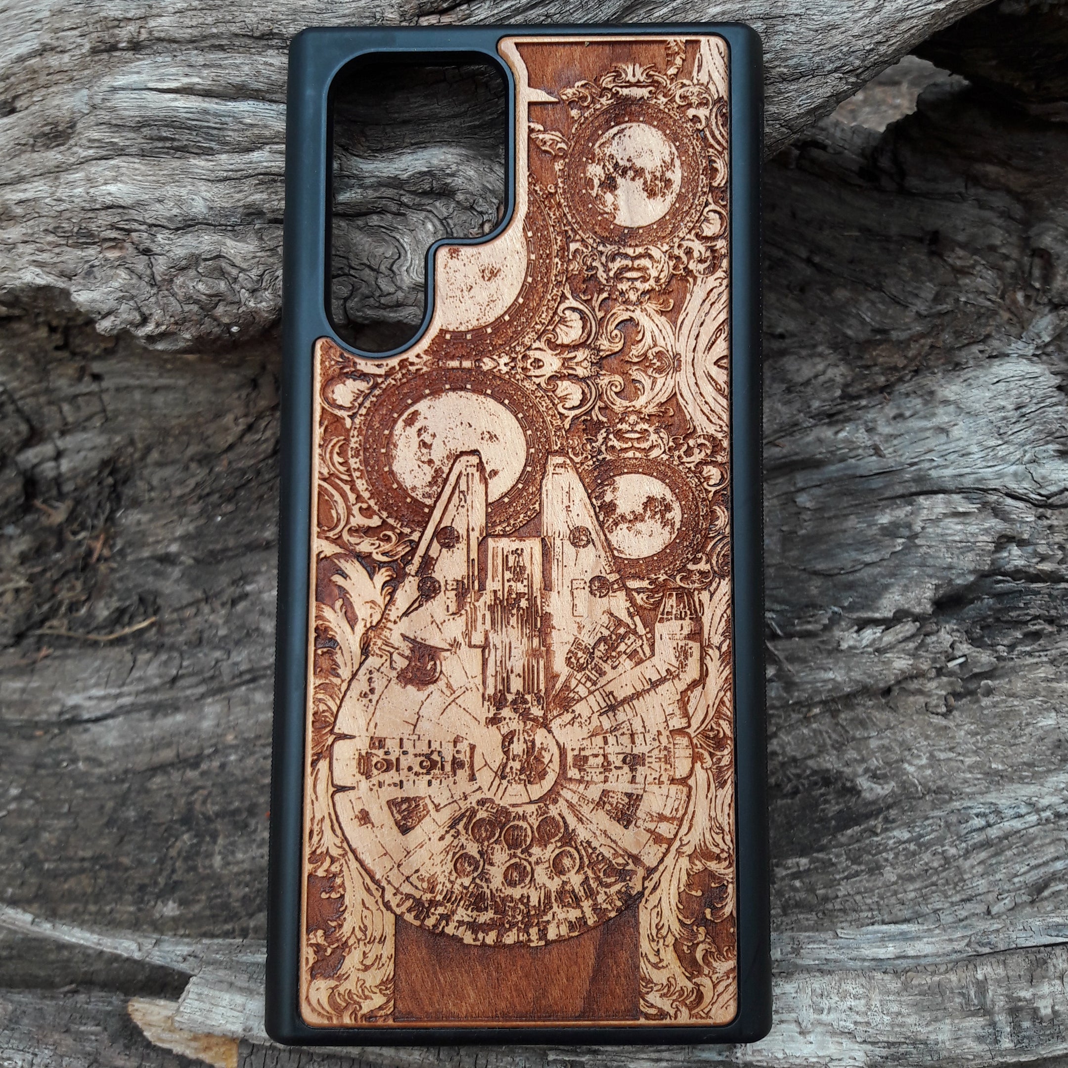 Star Wars Millennium Falcon iPhone 15 14 13 12 11 Pro Max Wood