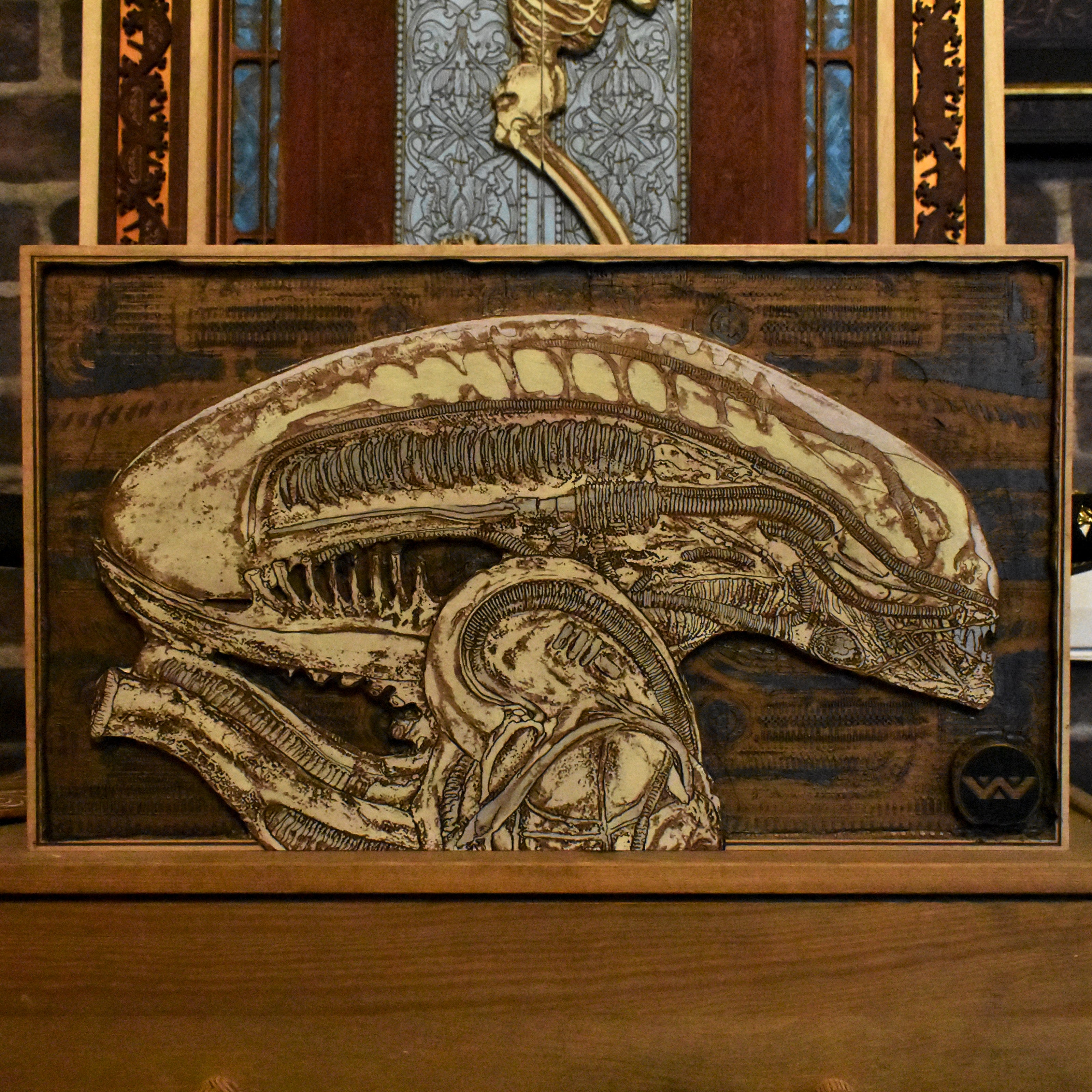 Alien head hand-carved wood wall art, sci-fi decor inspired by the iconic movie design, limited edition, laser engraved, perfect for unique gifts and home decor.