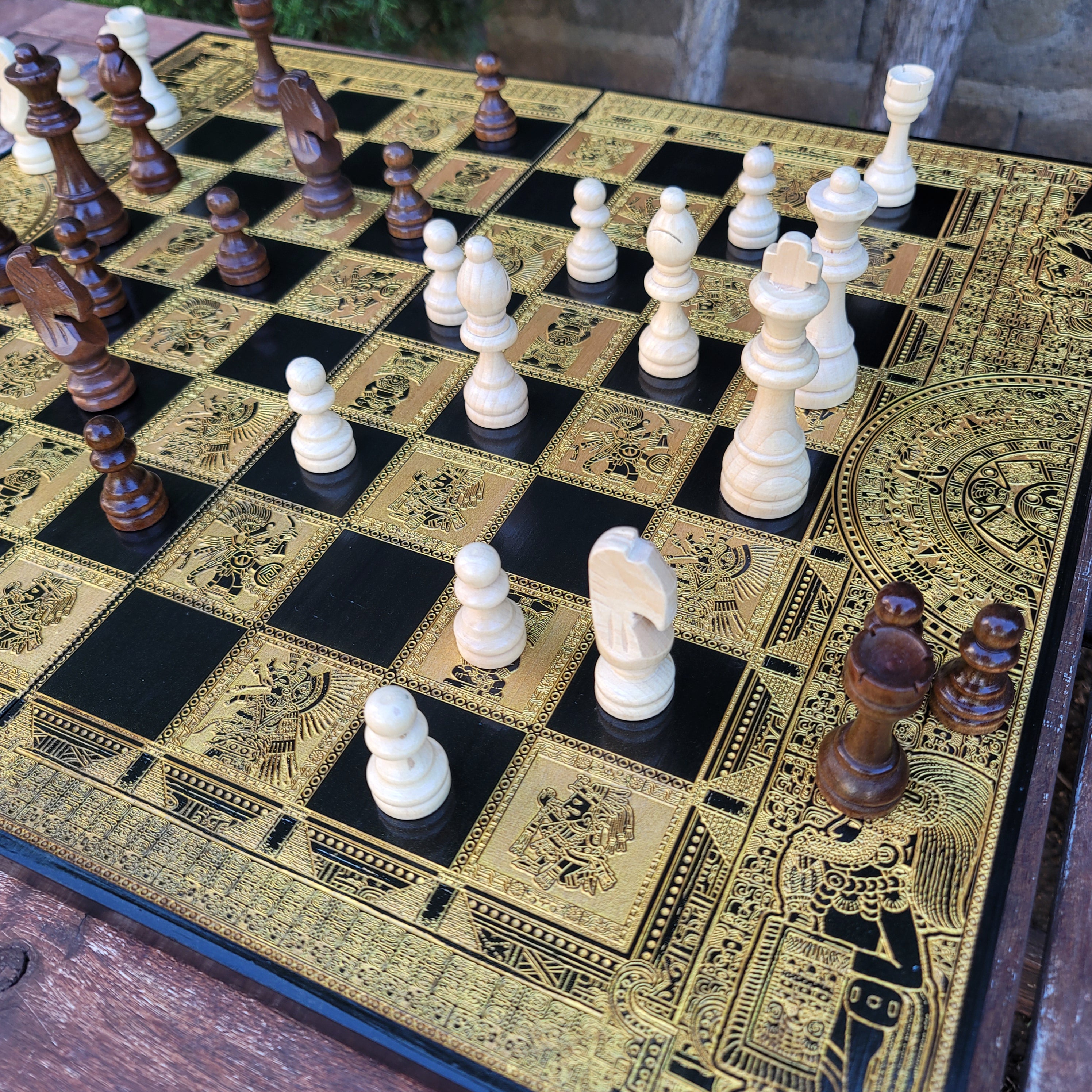 Medieval Themed Chess Set - Gold & Silver - Medium