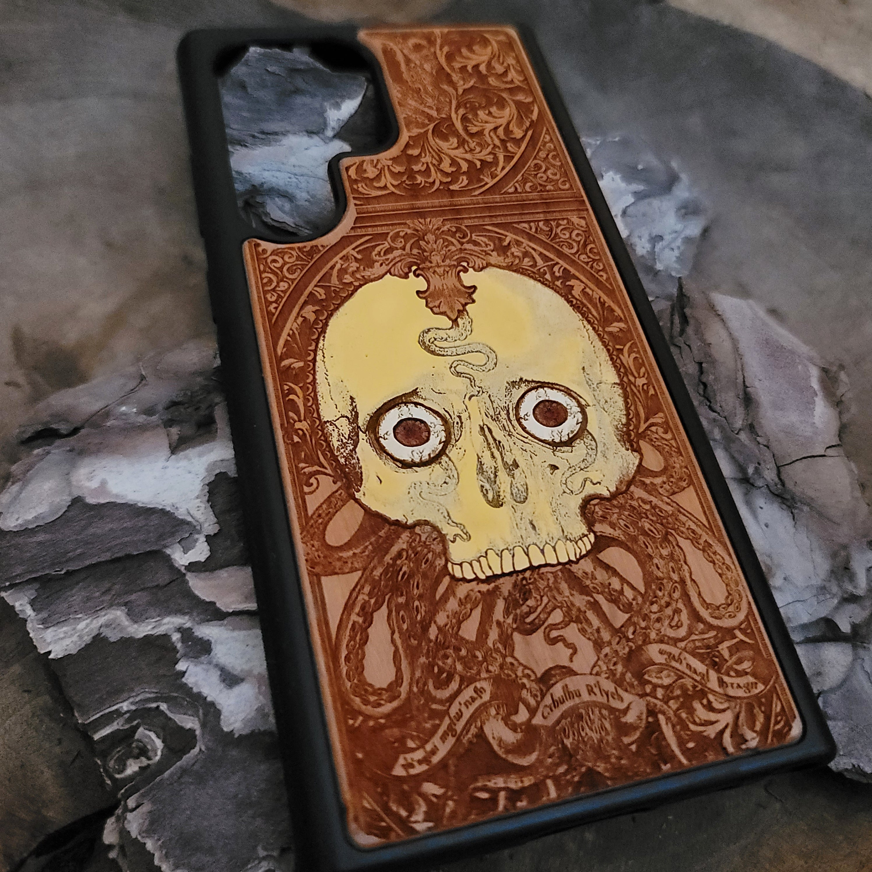 Cthulhu - Wood Phone Case -  Hand Painted