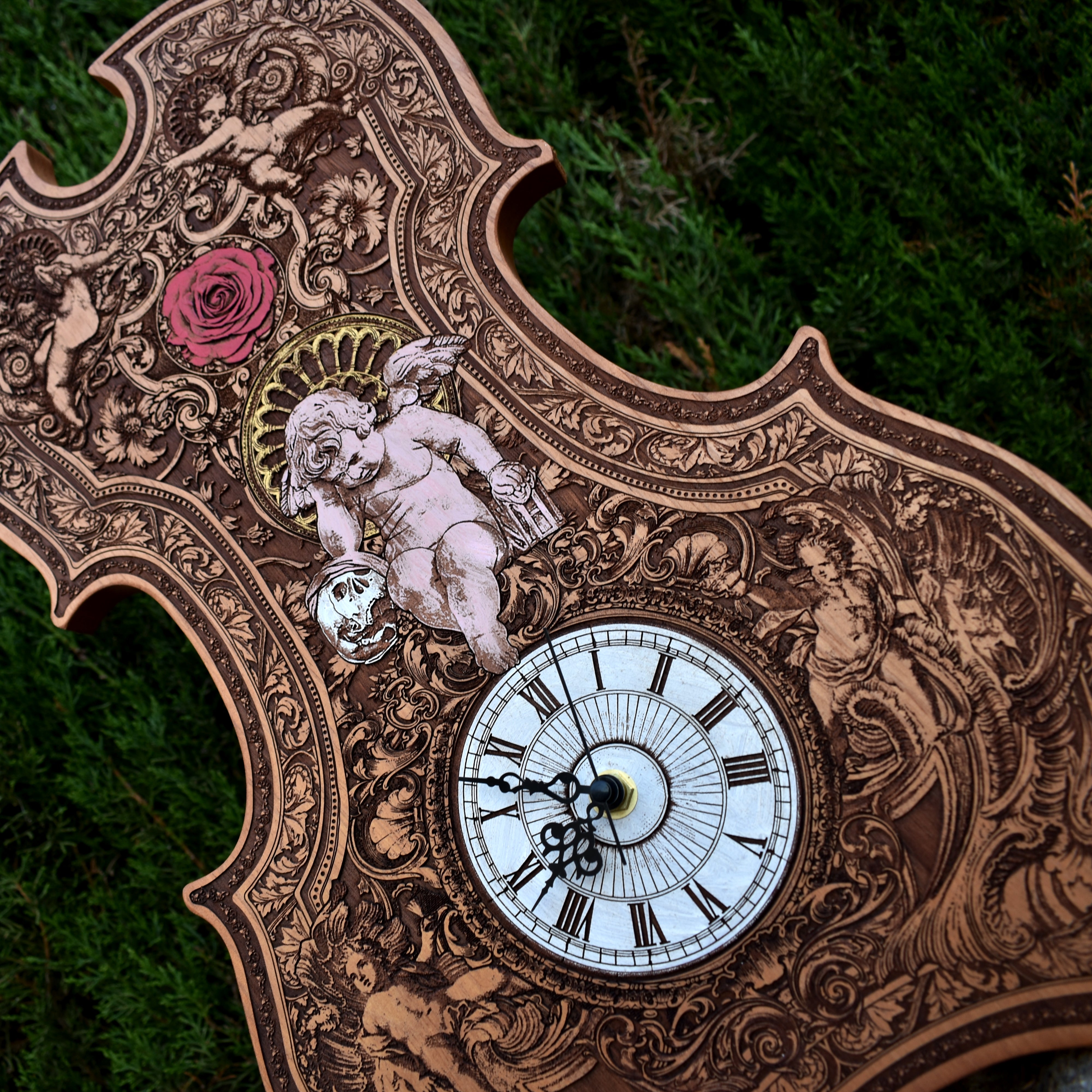 Gothic Time Real Clock Violin