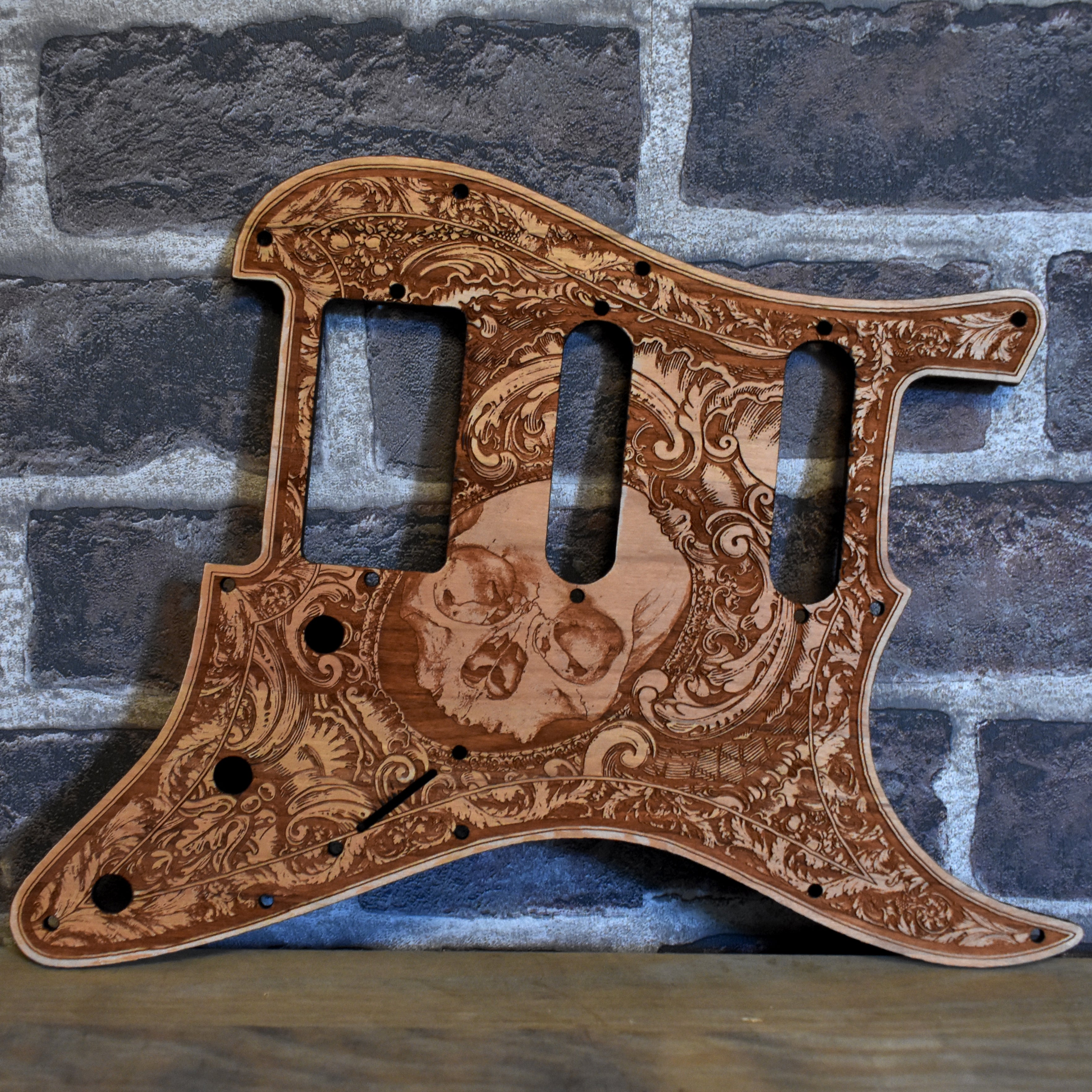 Stratocaster HSS & SSS Wood Pickguard - Skull Front