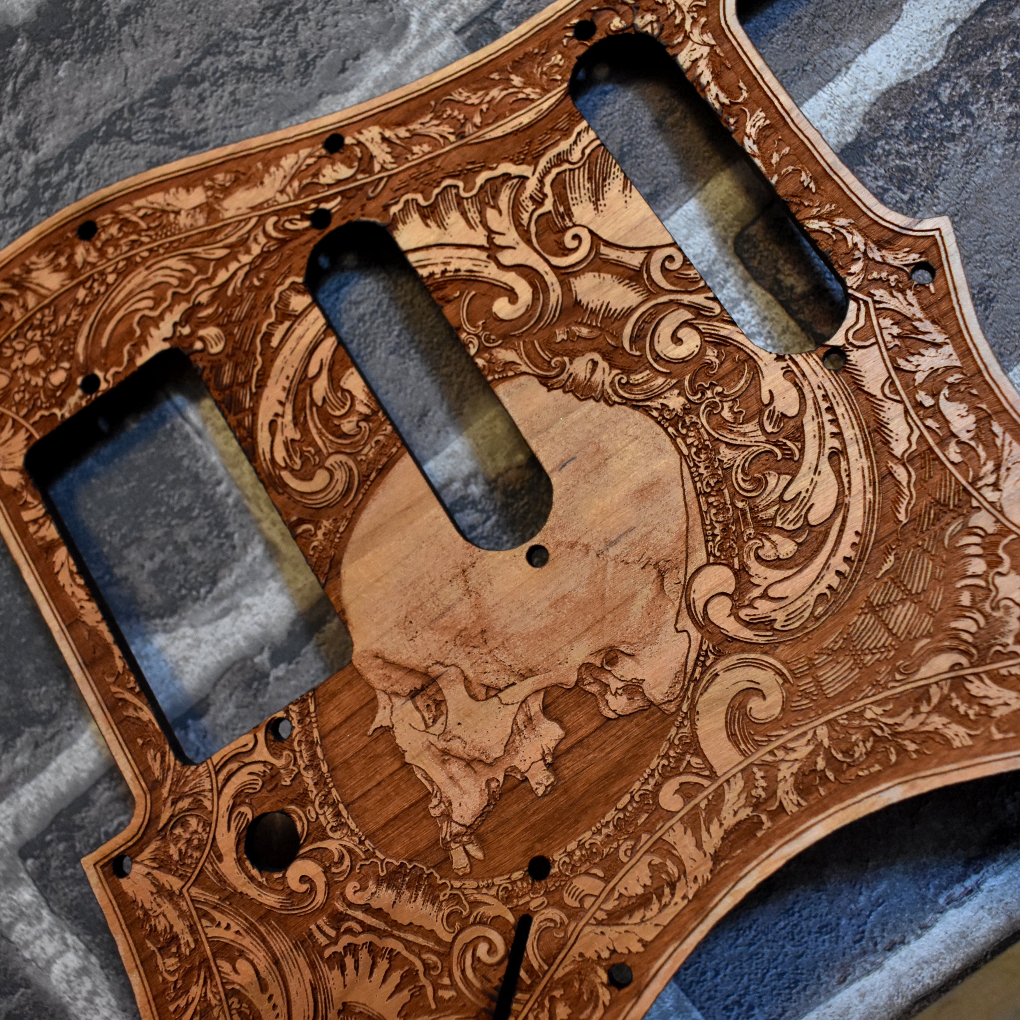 Stratocaster HSS & SSS Wood Pickguard - Human Skull Side