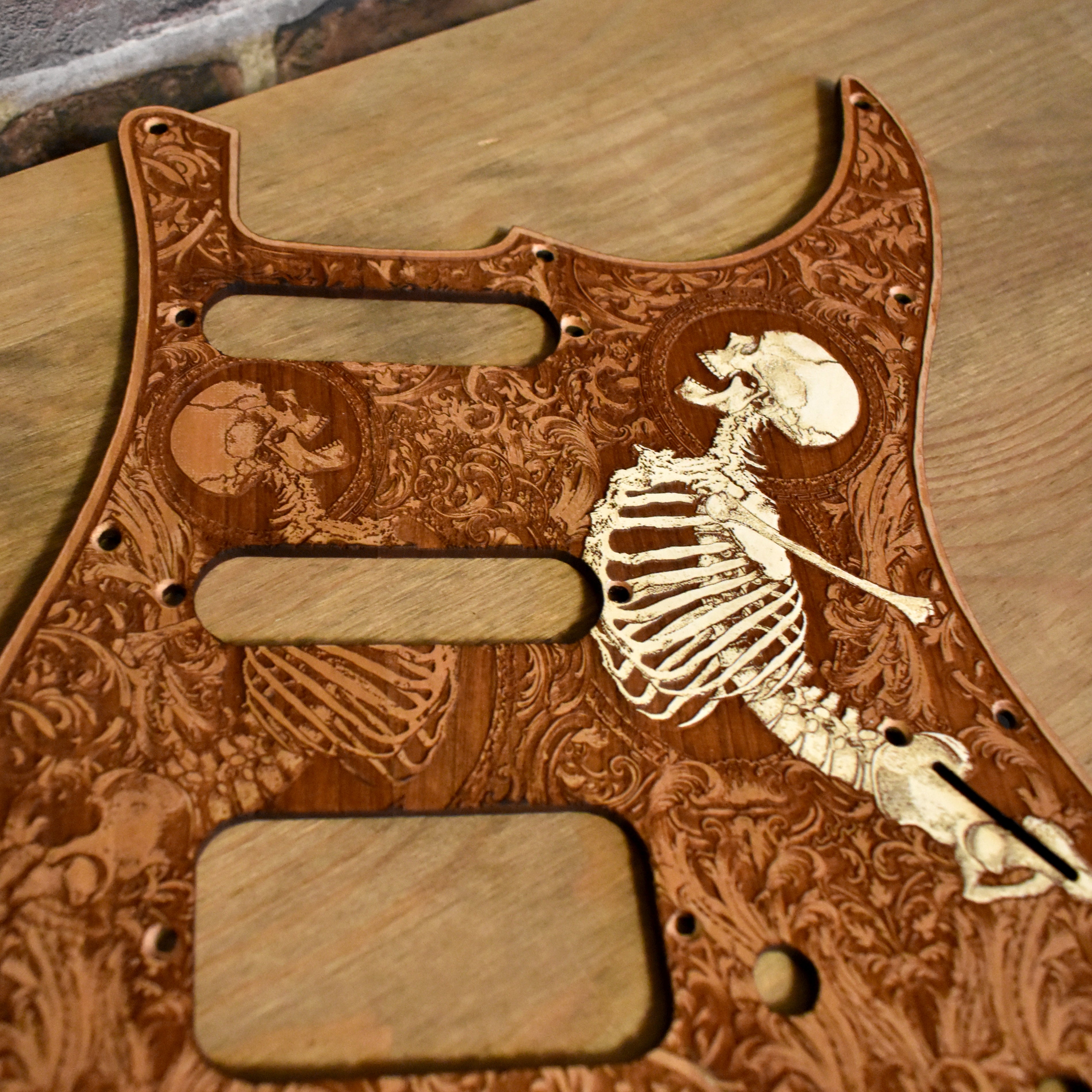 Stratocaster HSS & SSS Wood Pickguard - Stumble Hand Painted