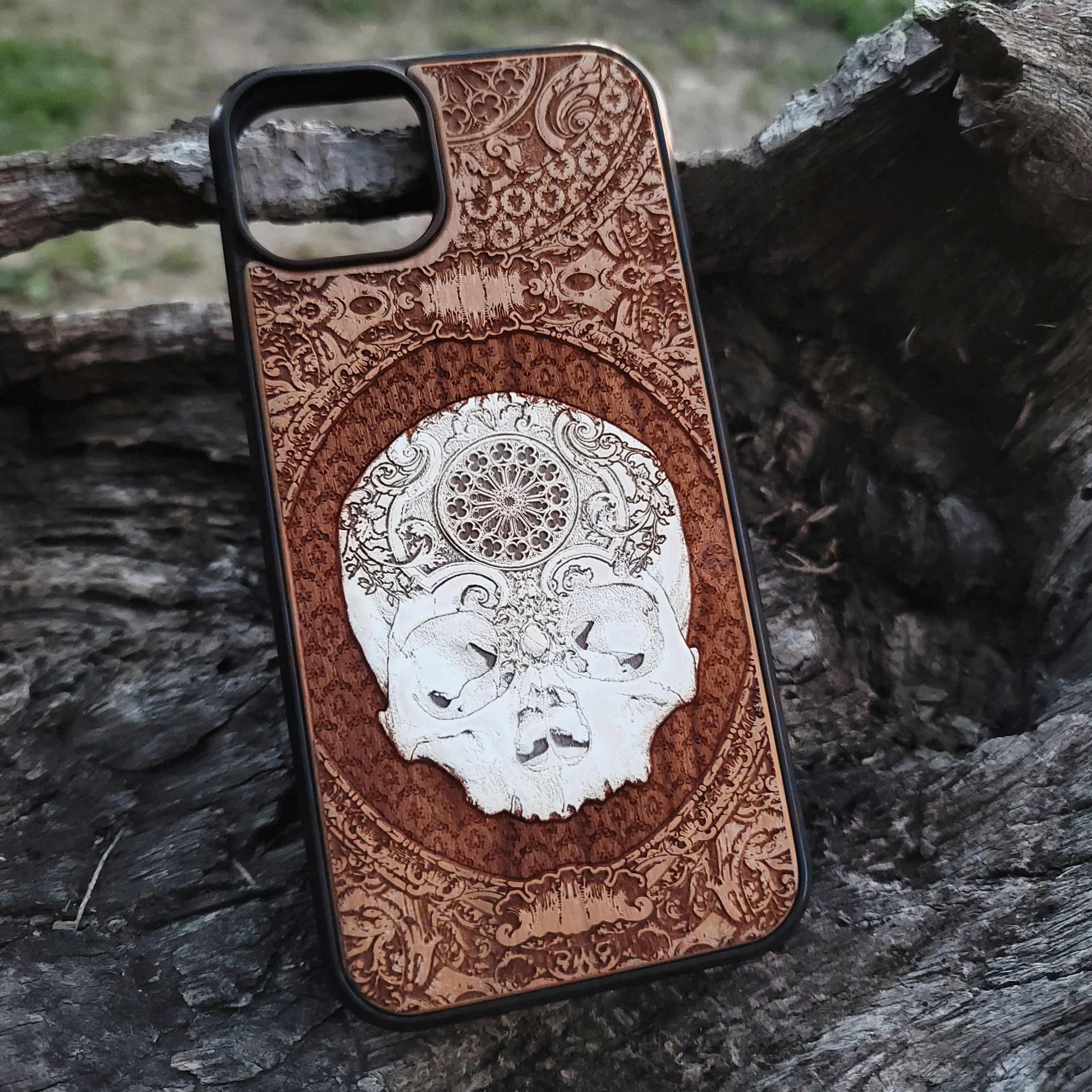 Gothic Skull - Wood Phone Case Painted - Gothic Pattern