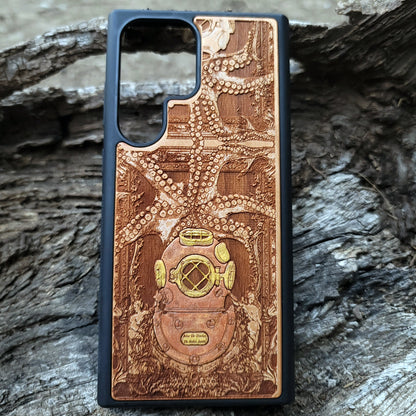 Deep Diver - Wood Phone Case - Hand Painted